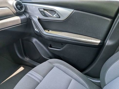 Used 2023 Chevrolet Blazer LT FWD image 18