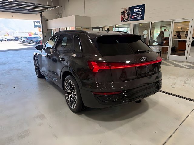 Used 2024 Audi Q8 e-tron Prestige w/ Prestige Package AWD/4WD image 8