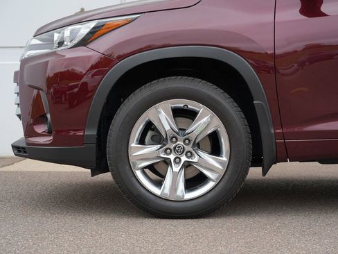 Used 2018 Toyota Highlander Limited AWD/4WD image 11