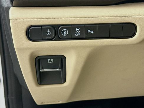 Used 2023 Acura MDX SH-AWD w/ Technology Package image 11