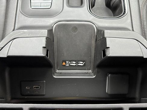 Used 2022 GMC Sierra 1500 AT4 w/ AT4 Preferred Package image 27