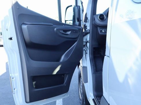 New 2026 Mercedes-Benz Sprinter 2500 image 7