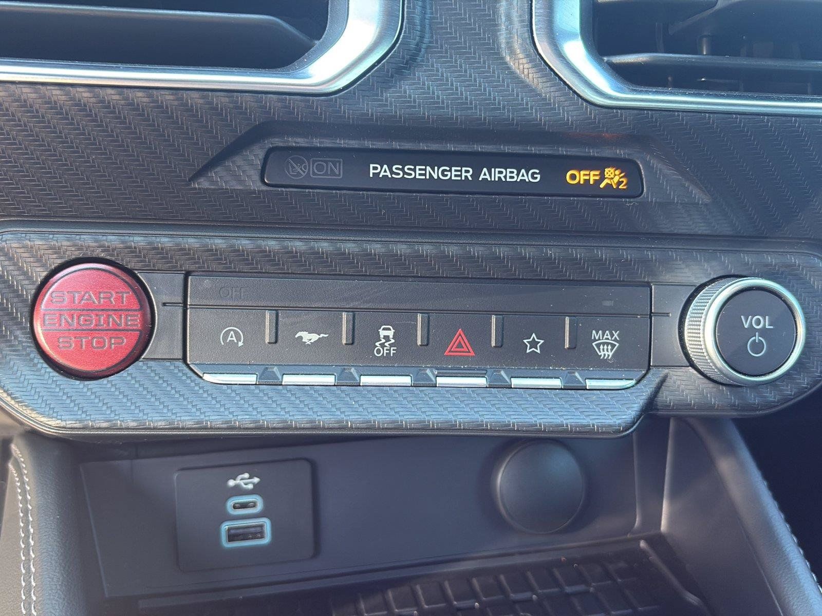 Used 2024 Ford Mustang GT Premium RWD image 31