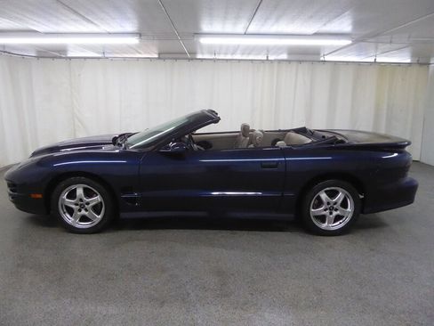 Used 2001 Pontiac Firebird Trans Am image 4
