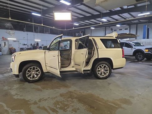Used 2015 GMC Yukon SLT w/ Open Road Package AWD/4WD image 48