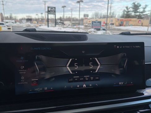 New 2026 BMW X7 M60i image 44