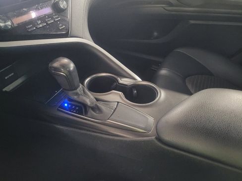 Used 2021 Toyota Camry SE FWD image 26