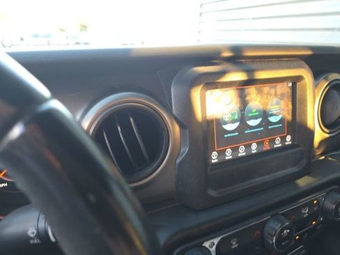 Used 2020 Jeep Wrangler Unlimited Sport S image 13