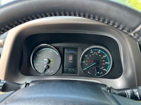 Used 2017 Toyota RAV4 Limited AWD/4WD image 13
