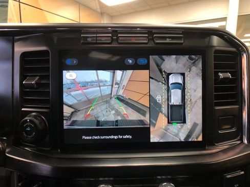 Certified 2023 Ford F350 Lariat w/ Tow Technology Package image 17