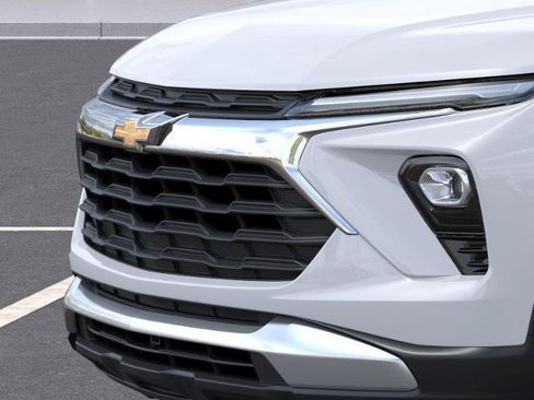 New 2026 Chevrolet TrailBlazer LT w/ Midnight Edition AWD/4WD image 13