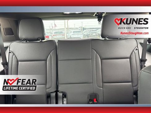 Used 2025 GMC Yukon Denali image 44