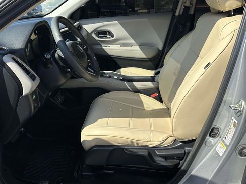 Used 2016 Honda HR-V EX image 4