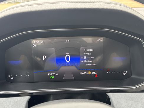 Certified 2025 Volkswagen Jetta SE w/ Sunroof Package image 11