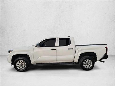 Used 2025 Toyota Tacoma SR RWD image 8