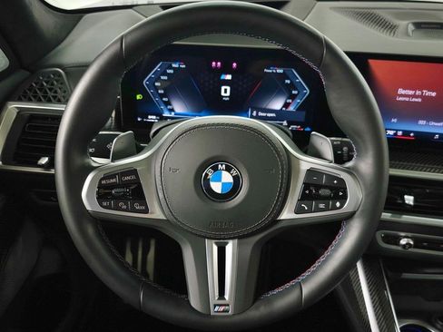 Used 2025 BMW X7 M60i image 21