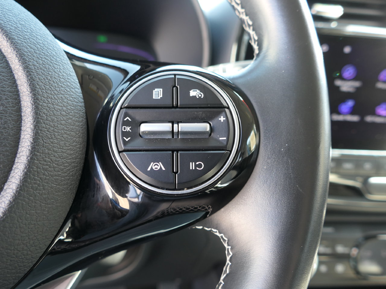 Certified 2023 Kia Soul GT-Line FWD image 16