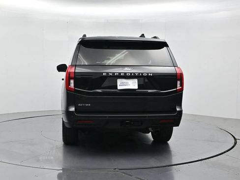 Certified 2025 Ford Expedition Active AWD/4WD image 8