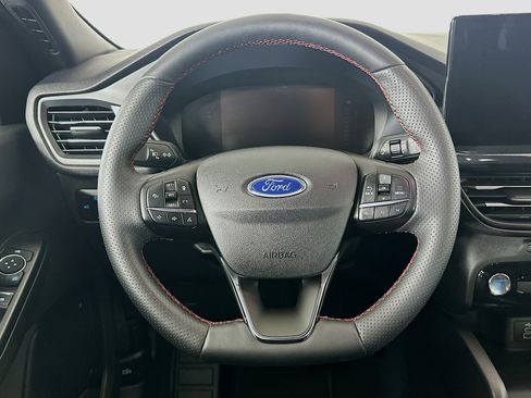 Used 2025 Ford Escape ST-Line w/ Tech Pack #1 FWD image 18