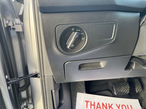 Used 2023 Volkswagen Tiguan S image 30