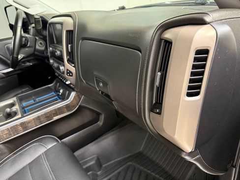 Used 2016 GMC Sierra 2500 Denali w/ Duramax Plus Package AWD/4WD image 24