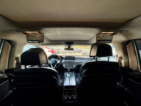 Used 2017 BMW 740i RWD image 39
