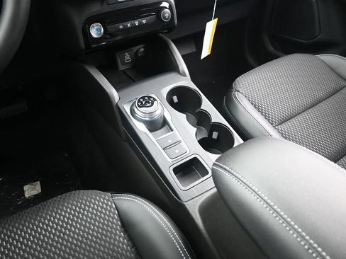 New 2024 Ford Escape SE FWD image 20