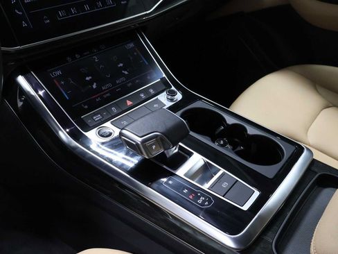 Used 2023 Audi Q7 2.0T Premium w/ Convenience Package AWD/4WD image 26