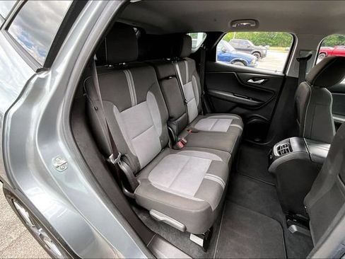 Used 2024 Chevrolet Blazer LT FWD image 25