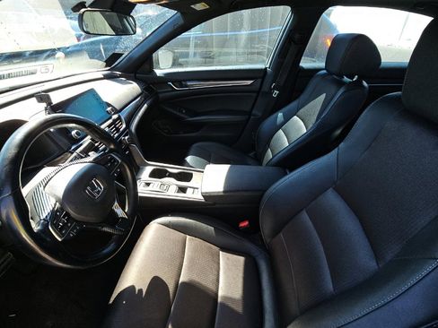 Used 2019 Honda Accord Sport image 3
