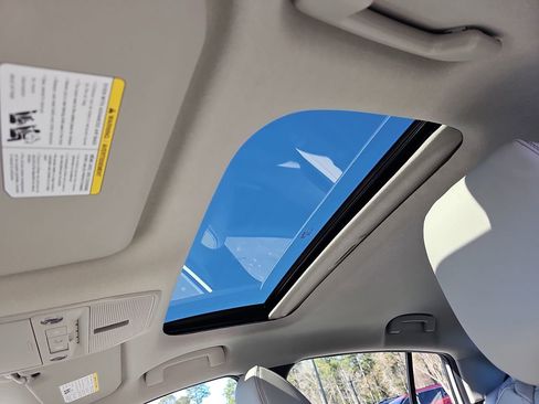 New 2026 Nissan Sentra SL w/ Floor Mat Package FWD image 32