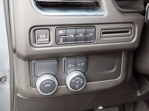 Certified 2022 GMC Yukon SLE RWD image 13