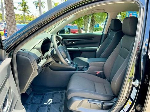 Certified 2025 Honda CR-V LX image 6