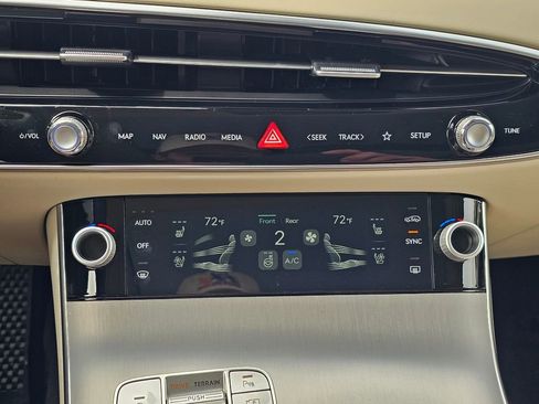 New 2026 Genesis GV70 2.5T Advanced image 16