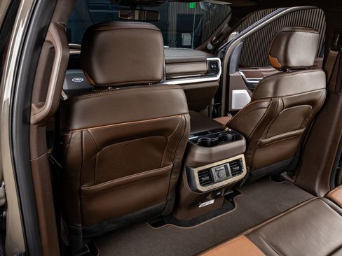 Used 2026 Ford F250 King Ranch w/ Chrome Package image 32