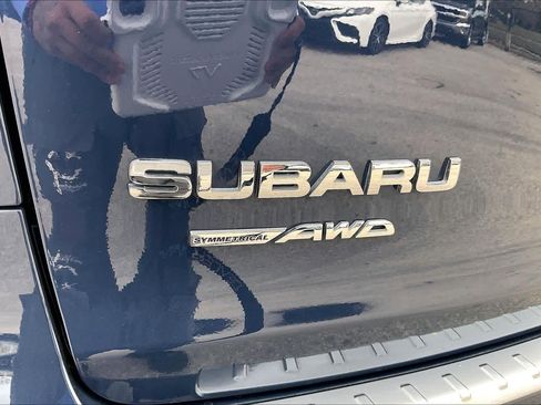 Used 2023 Subaru Ascent Touring image 9