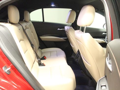 Used 2024 Cadillac XT4 Luxury image 17