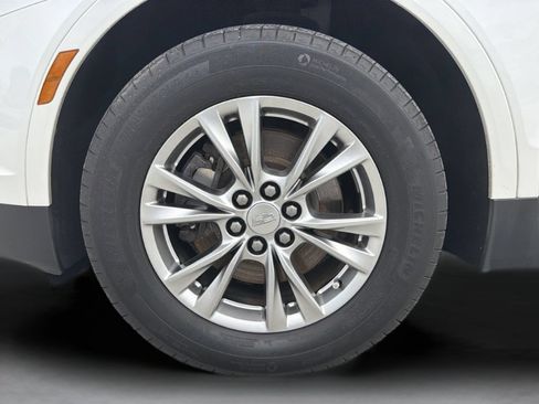 Used 2020 Cadillac XT5 Premium Luxury w/ LPO, Floor Liner Package FWD image 35