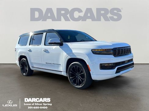 Used 2022 Jeep Grand Wagoneer Series II image 1