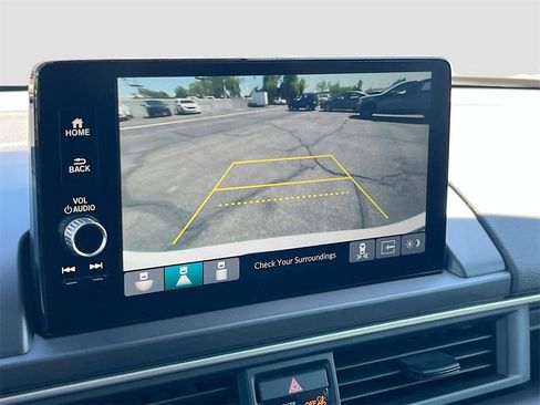 Used 2024 Honda Pilot EX-L image 13