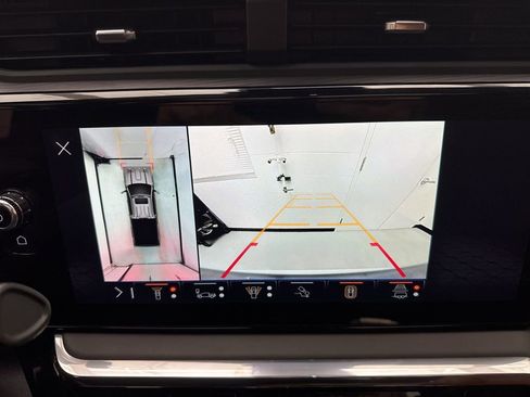 Used 2025 GMC Sierra 2500 Denali Ultimate image 37