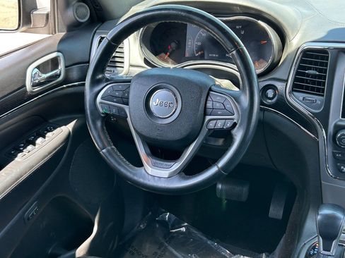 Used 2018 Jeep Grand Cherokee High Altitude RWD image 16