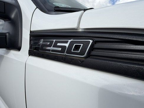 Used 2012 Ford F250 XL w/ PWR Equipment Group AWD/4WD image 20
