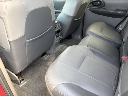 Used 2002 Chevrolet TrailBlazer LTZ RWD image 12