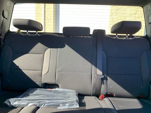 Used 2025 GMC Sierra 2500 SLE image 29