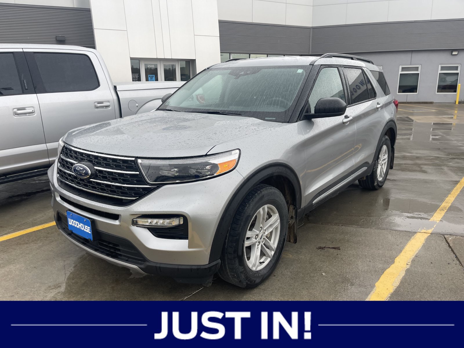 Used 2023 Ford Explorer XLT w/ Equipment Group 202A AWD/4WD image 1