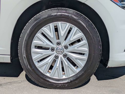 Used 2019 Volkswagen Jetta S image 11