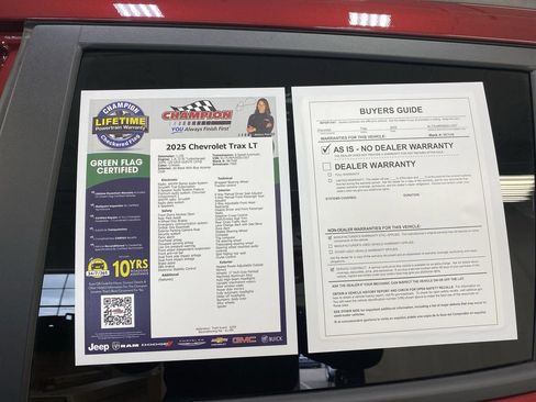 Certified 2025 Chevrolet Trax LT w/ Driver Confidence Package FWD image 36