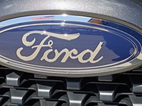 Used 2025 Ford Ranger XLT w/ Equipment Group 301A High AWD/4WD image 16