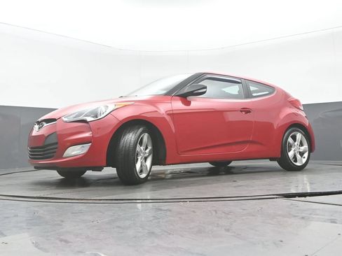 Used 2014 Hyundai Veloster w/ Style Package 02 FWD image 27